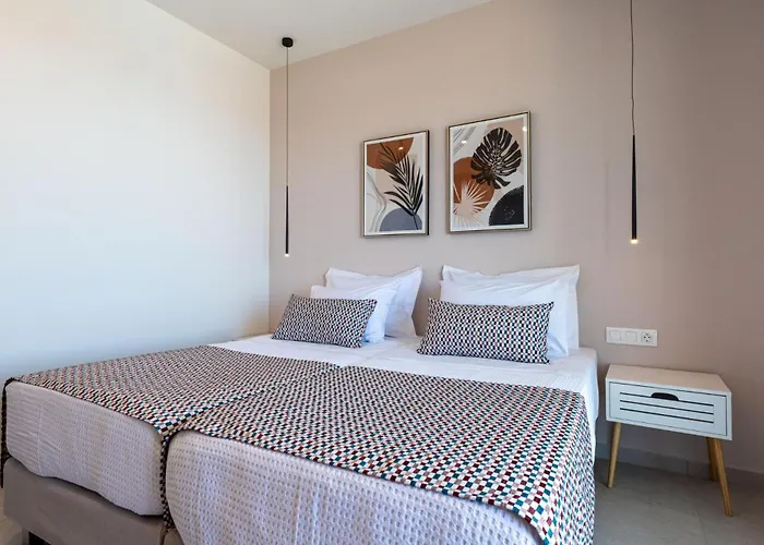 Athel Panoramic View Athina * Rethymno (Crete)